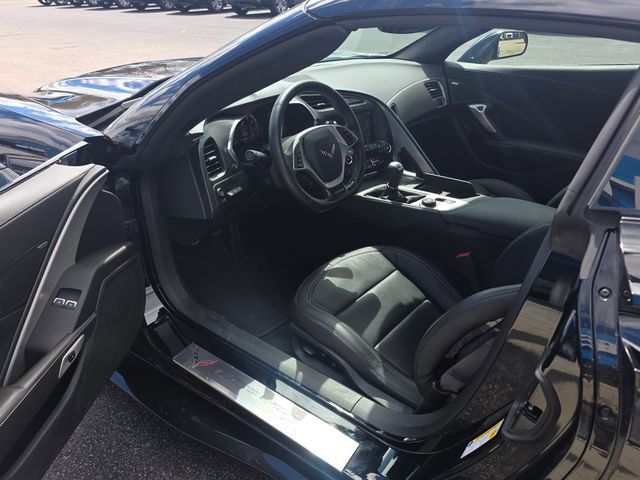 Used 2015 Chevrolet Corvette Z06 w/ 3LZ Preferred Equipment Group RWD image 15