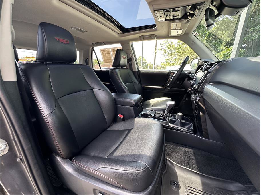 Used 2022 Toyota 4Runner TRD Off-Road Premium AWD/4WD image 15