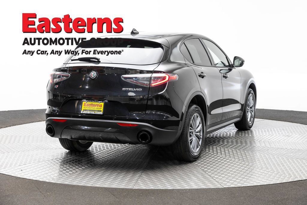 Used 2024 Alfa Romeo Stelvio Sprint AWD/4WD image 5