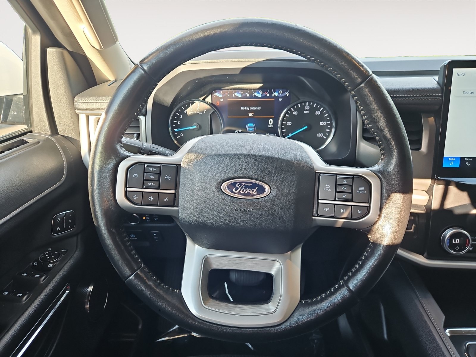 Used 2024 Ford Expedition Max XLT RWD image 12