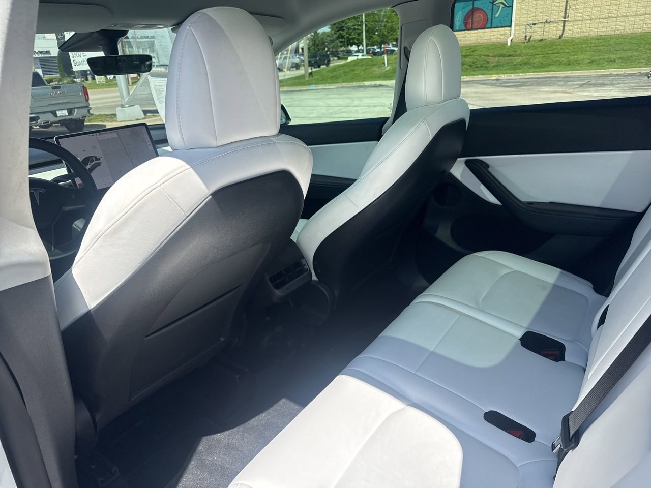 Used 2022 Tesla Model Y Long Range AWD/4WD image 13