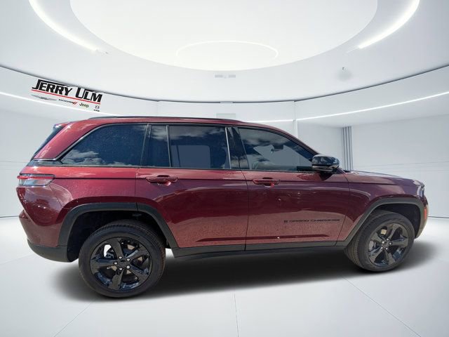 New 2025 Jeep Grand Cherokee Limited w/ Black Appearance Package image 2