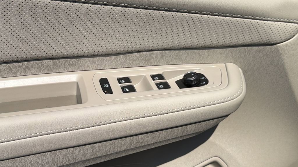 New 2026 Volkswagen Atlas SE AWD/4WD image 16