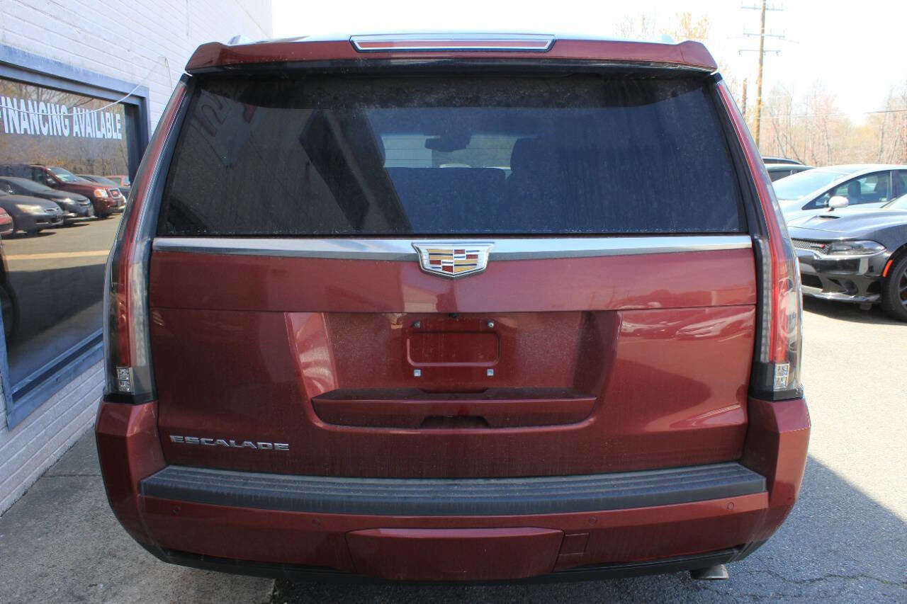 Used 2016 Cadillac Escalade Premium AWD/4WD image 8