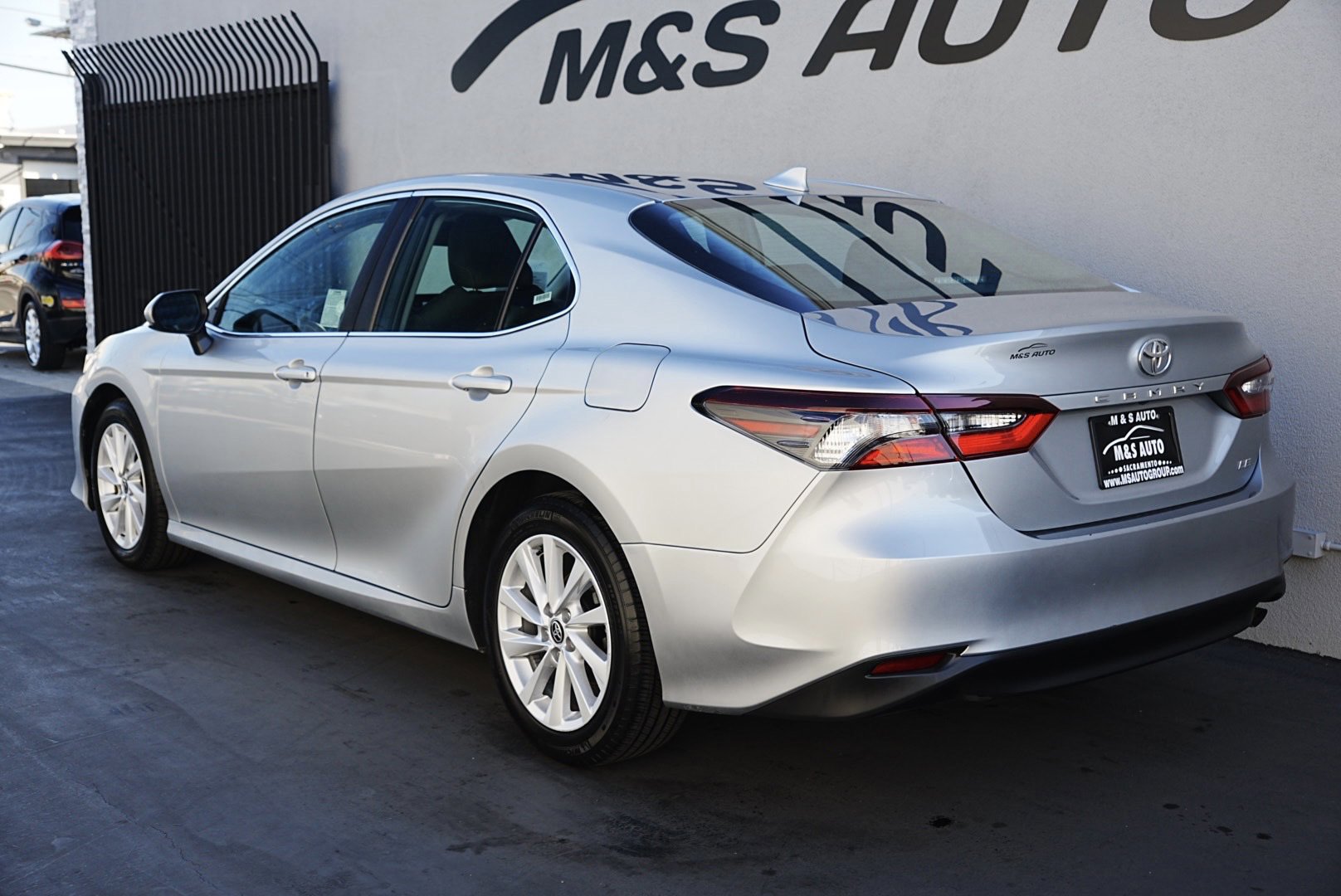 Used 2024 Toyota Camry LE image 6