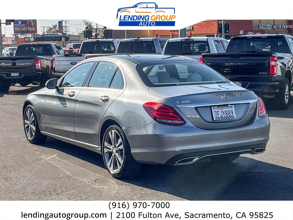 Used 2015 Mercedes-Benz C 300 4MATIC Sedan image 2