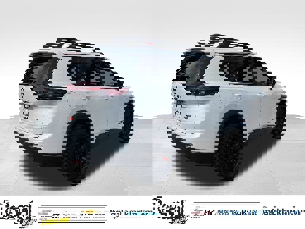 Used 2025 Nissan Rogue SV image 4