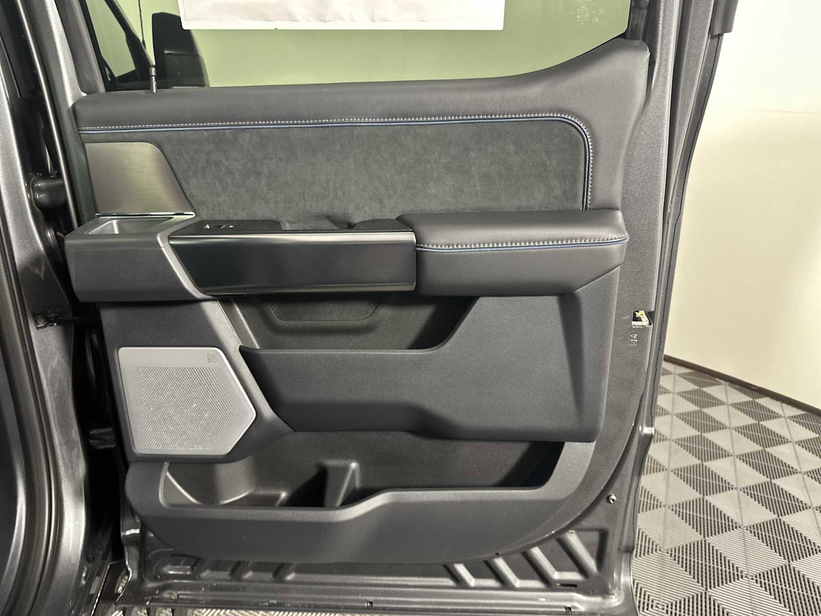 New 2026 Ford F250 Platinum w/ Tremor Off-Road Package image 15