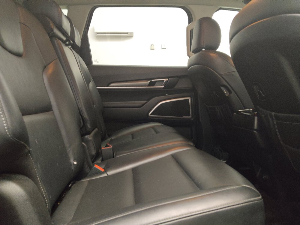 Used 2021 Kia Telluride LX FWD image 19