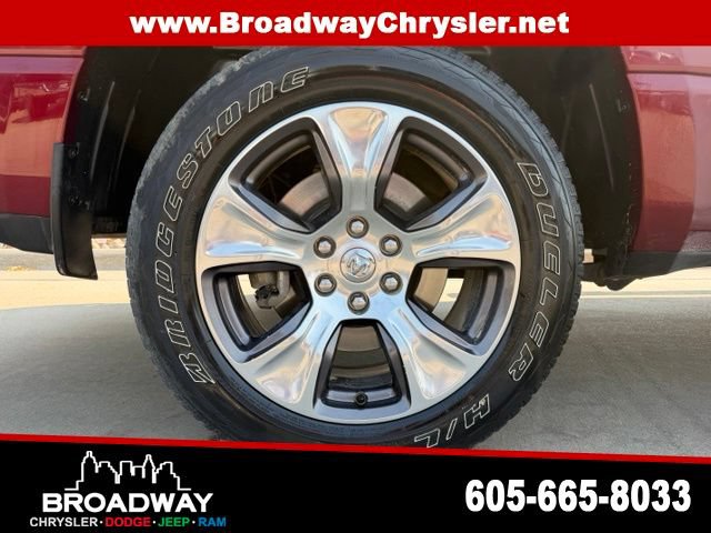Used 2024 RAM 1500 Laramie AWD/4WD image 9