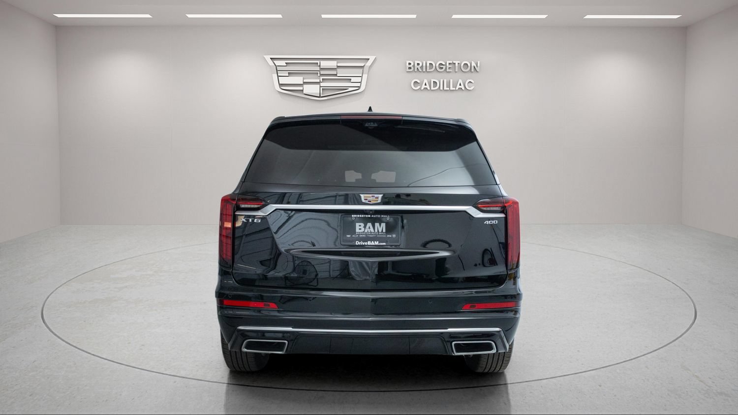 Used 2023 Cadillac XT6 Premium Luxury w/ Technology Package FWD image 6