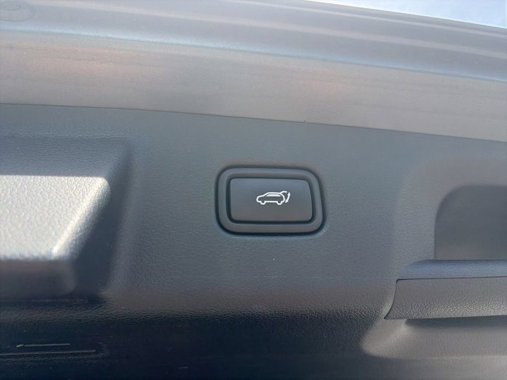 Used 2022 Hyundai Palisade SEL w/ Convenience Package FWD image 8