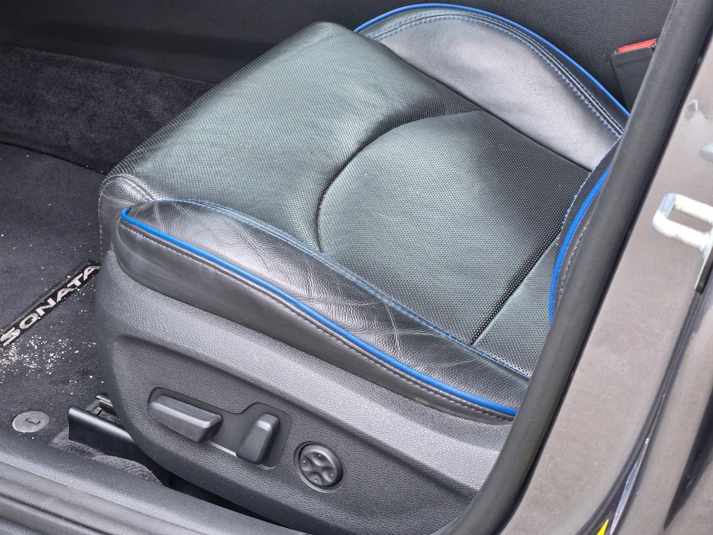 Used 2018 Hyundai Sonata Limited image 32