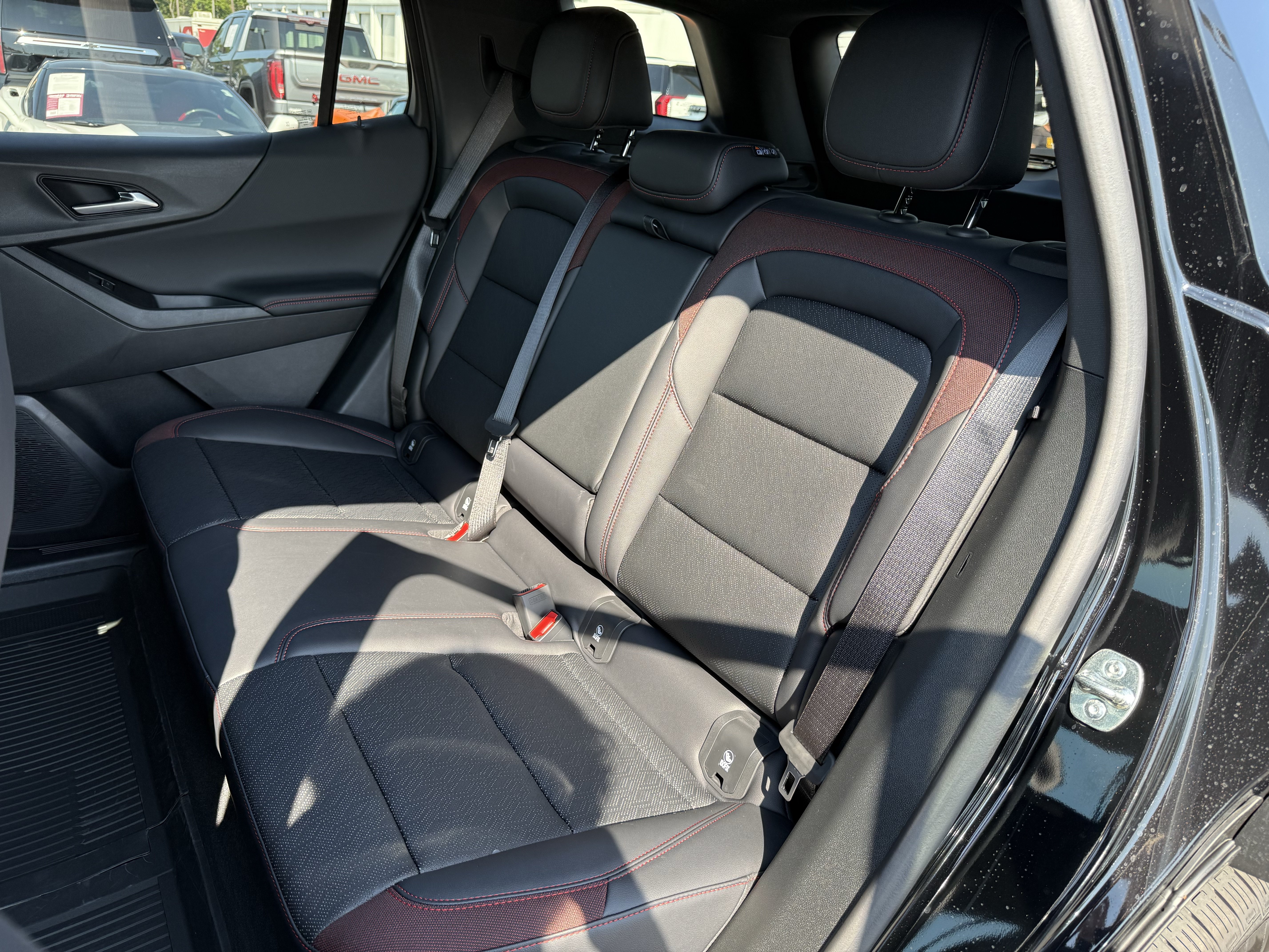 New 2027 Chevrolet Equinox RS FWD image 33