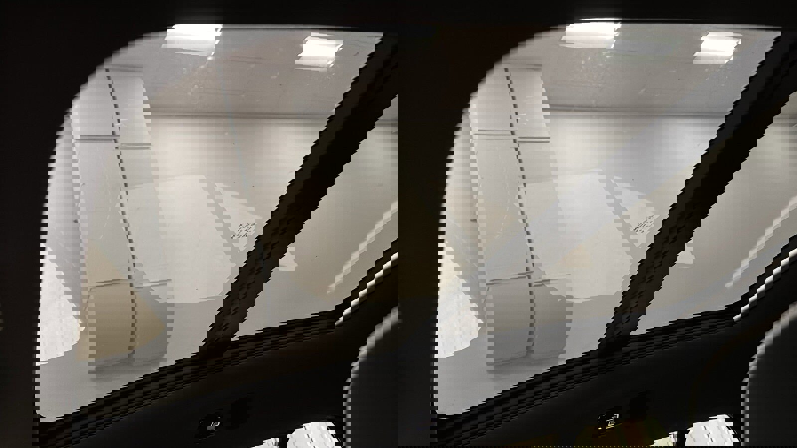 Used 2023 Volvo XC40 B5 Ultimate w/ Climate Package image 25