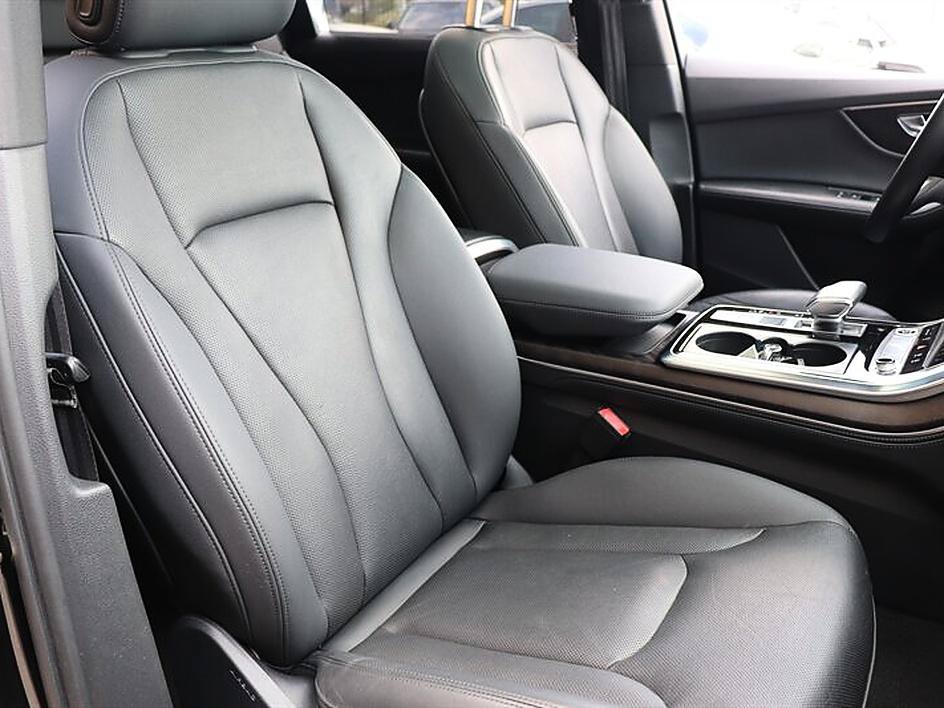 Used 2022 Audi Q7 3.0T Prestige w/ Prestige Package AWD/4WD image 12
