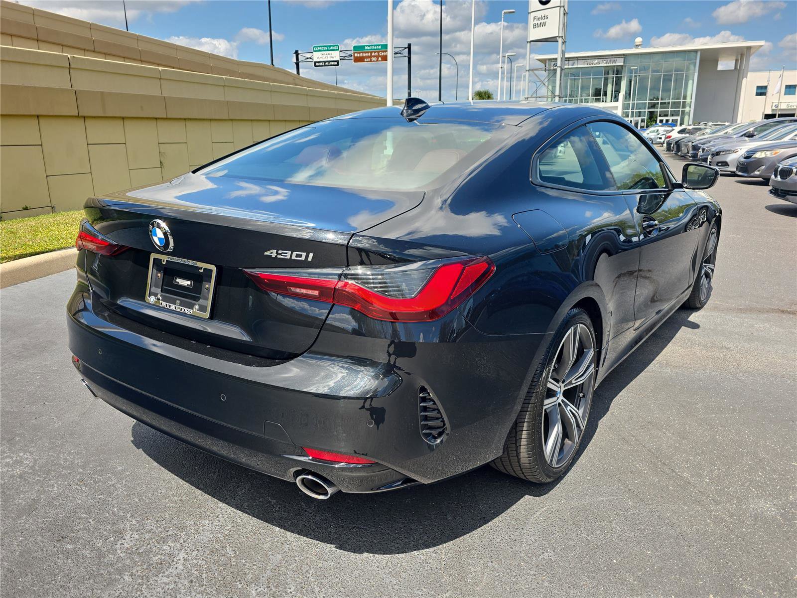 Certified 2023 BMW 430i Coupe w/ Premium Package image 2