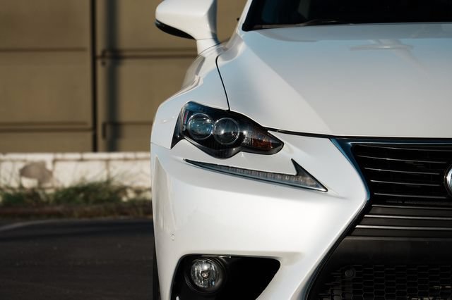 Used 2015 Lexus IS 250 w/ Navigation System Package RWD image 5