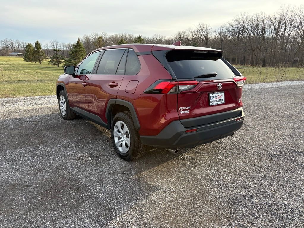 Used 2024 Toyota RAV4 LE image 5