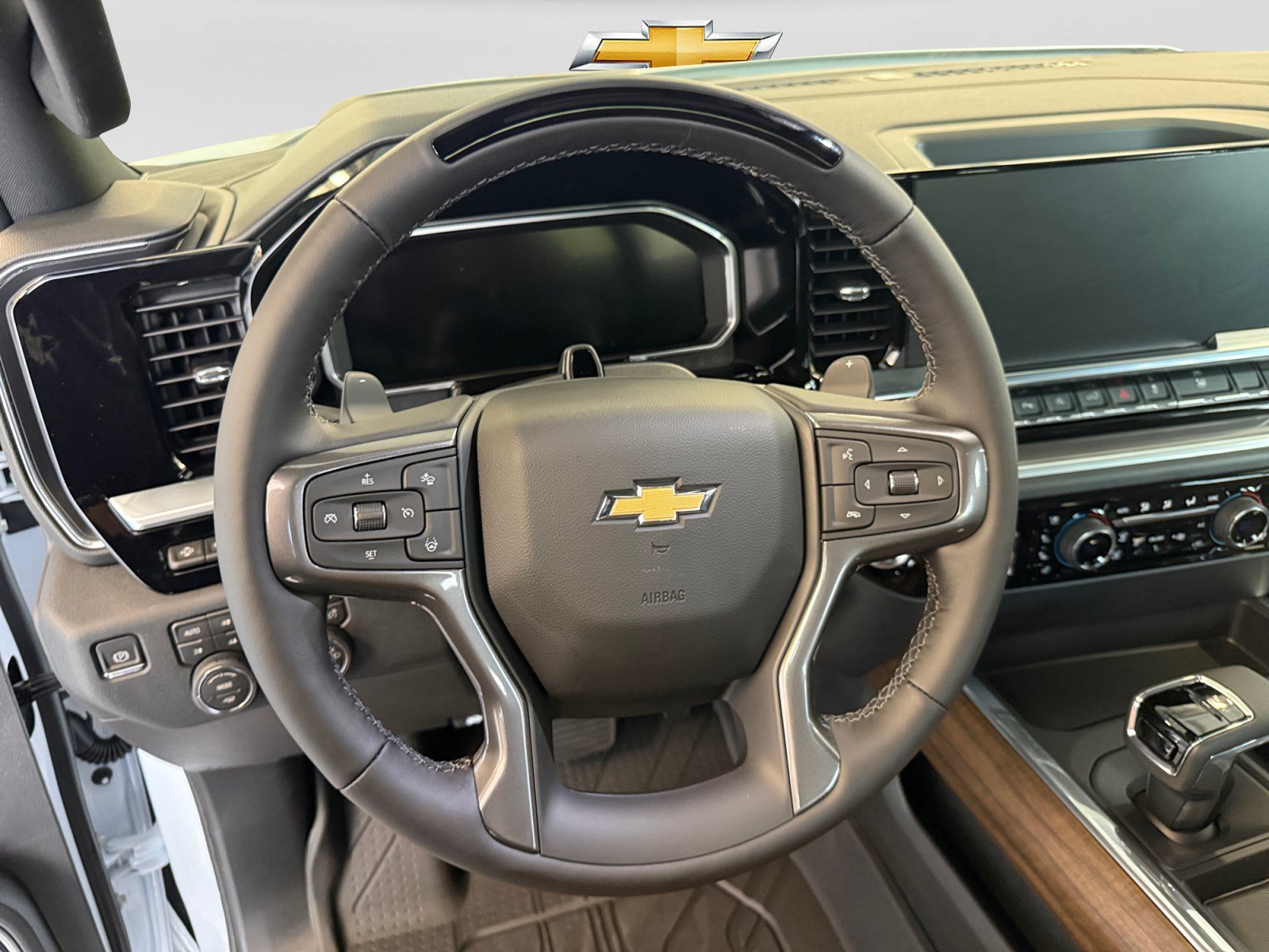 New 2026 Chevrolet Silverado 1500 High Country w/ Technology Package AWD/4WD image 23