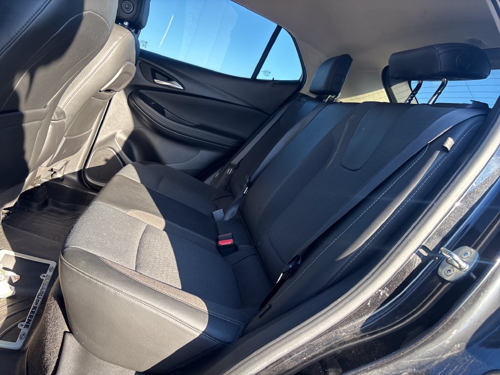 Used 2022 Buick Encore GX Preferred w/ Cold Weather Comfort Package AWD/4WD image 23