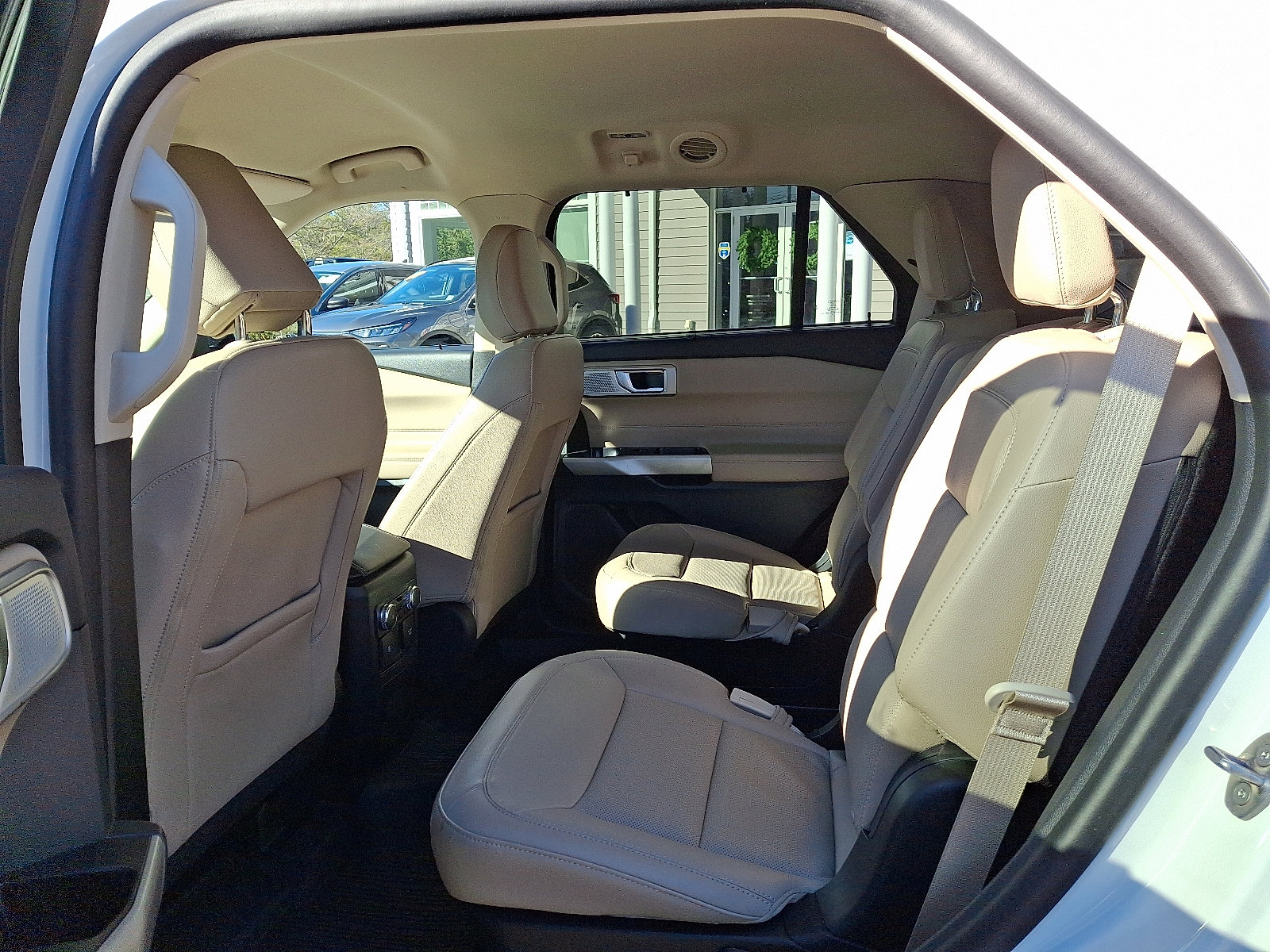 Certified 2023 Ford Explorer Limited w/ Limited Technology Package image 11