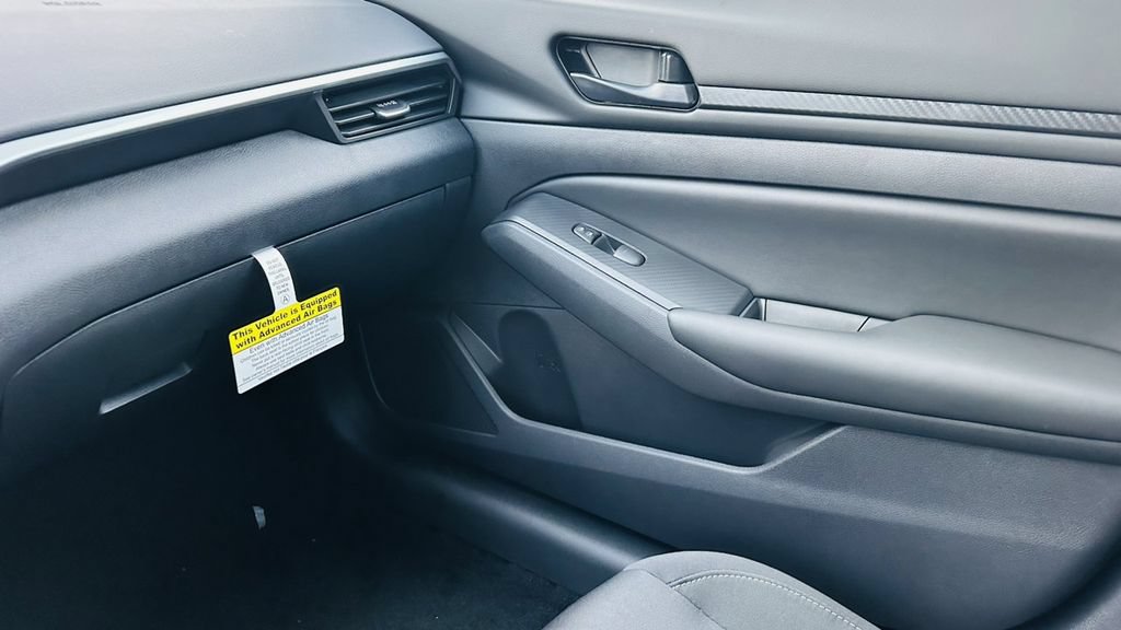 Certified 2025 Nissan Altima 2.5 S FWD image 26