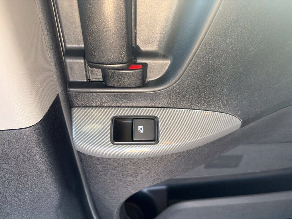 Used 2015 Toyota Sienna SE Premium FWD image 29