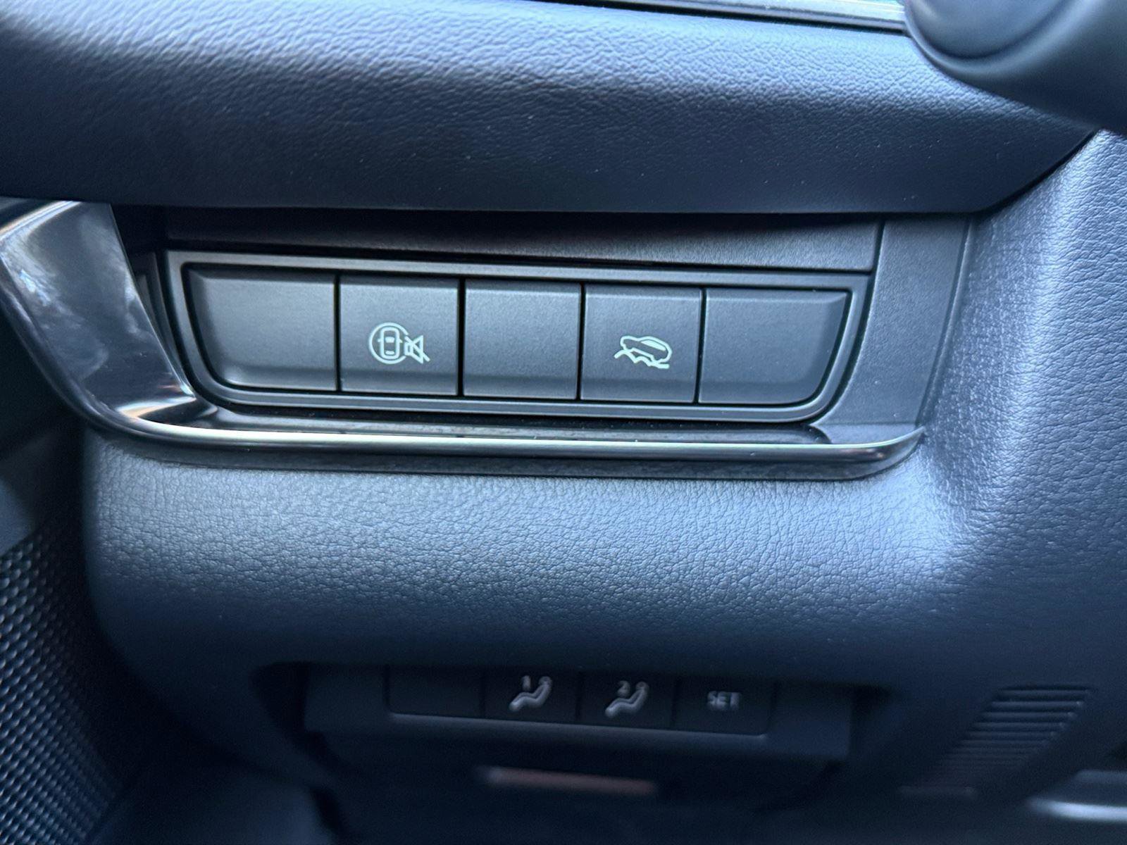 Certified 2025 MAZDA CX-30 AWD 2.5 S w/ Preferred Package image 19