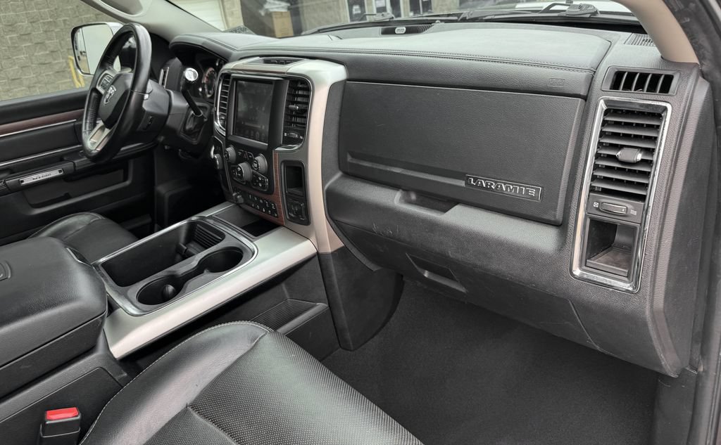 Used 2017 RAM 2500 Laramie w/ Convenience Group AWD/4WD image 29