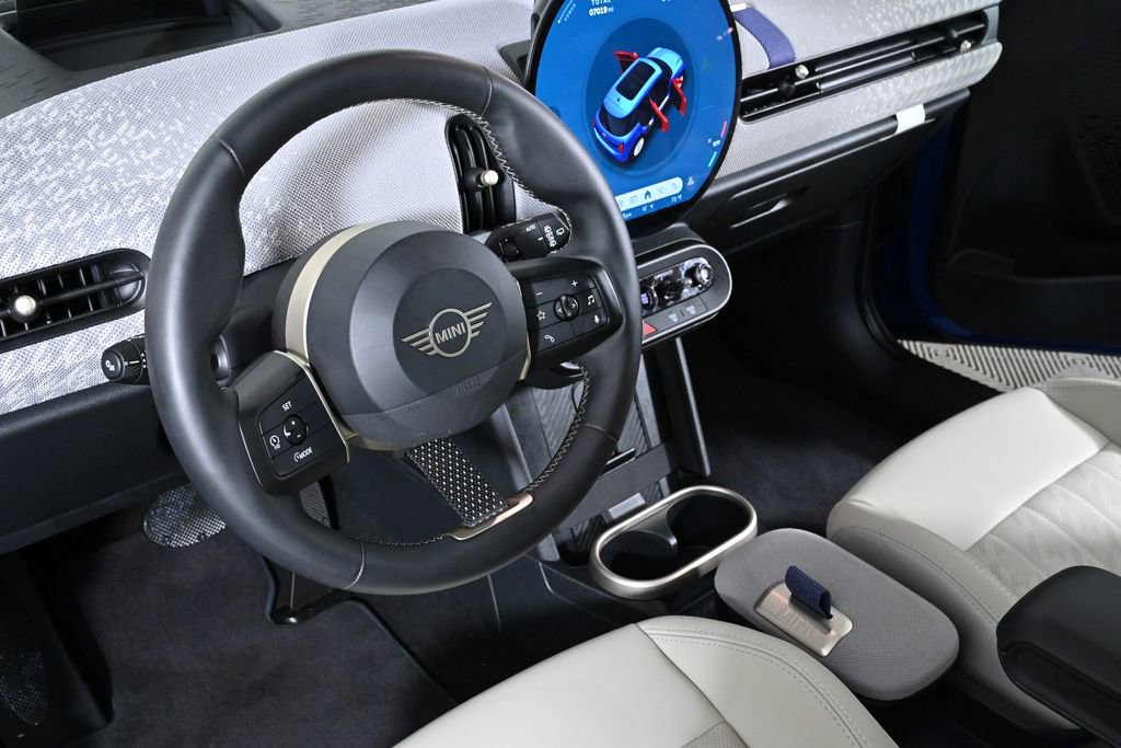 Certified 2025 MINI Cooper S image 11