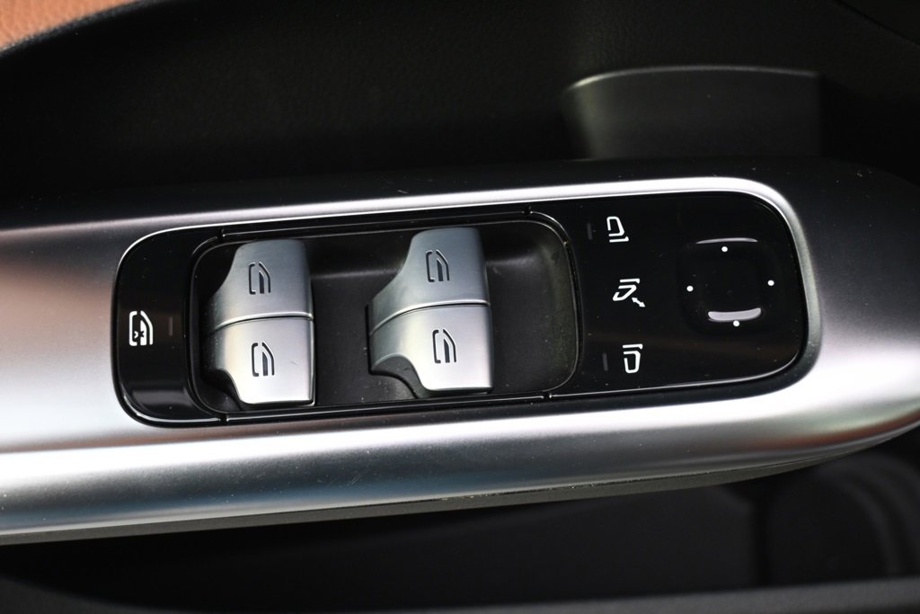 Used 2023 Mercedes-Benz C 300 4MATIC Sedan image 23