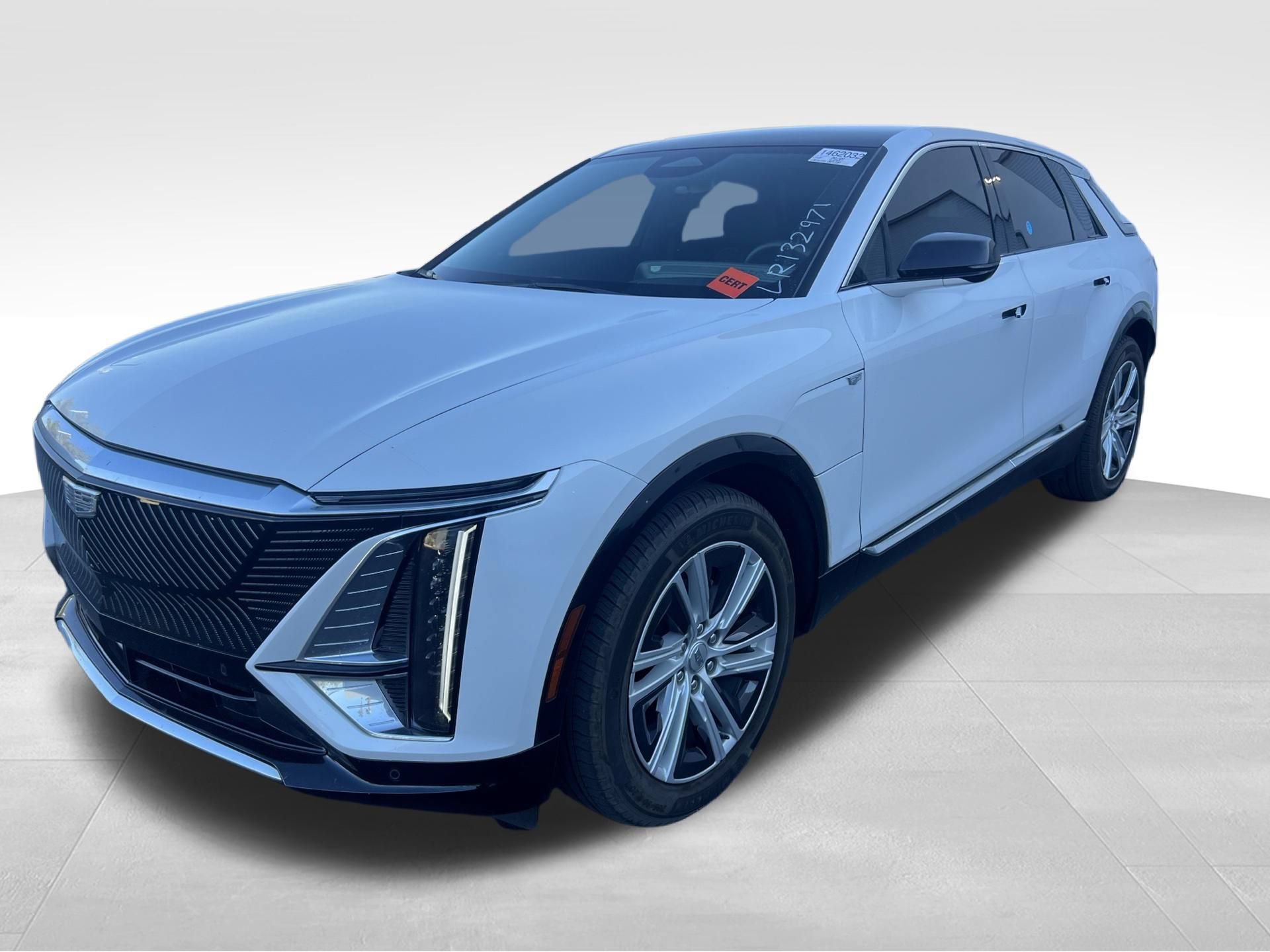 Used 2024 Cadillac Lyriq Tech AWD/4WD image 9