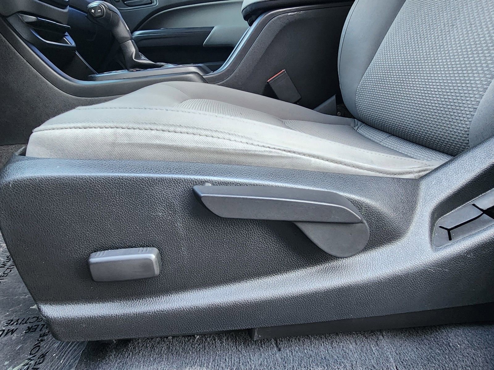 Used 2020 Chevrolet Colorado W/T w/ WT Convenience Package image 34