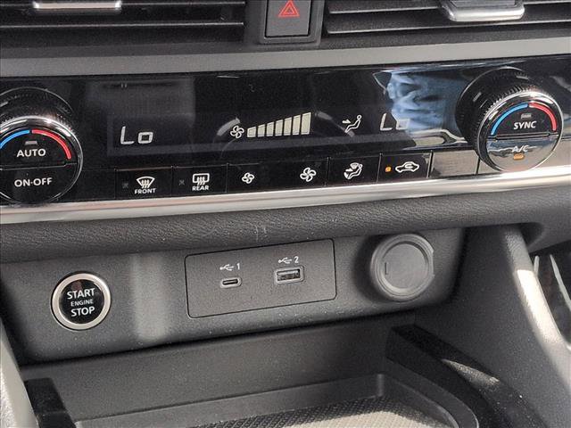 Used 2023 Nissan Rogue SV image 15