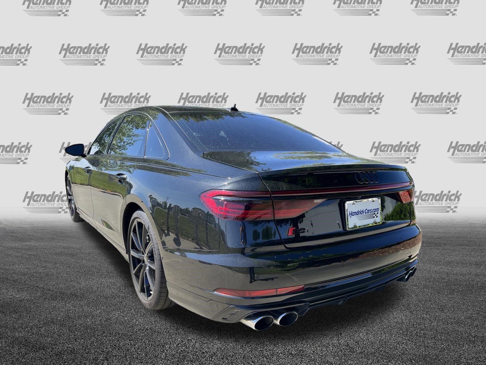 Used 2023 Audi S8 AWD/4WD image 8