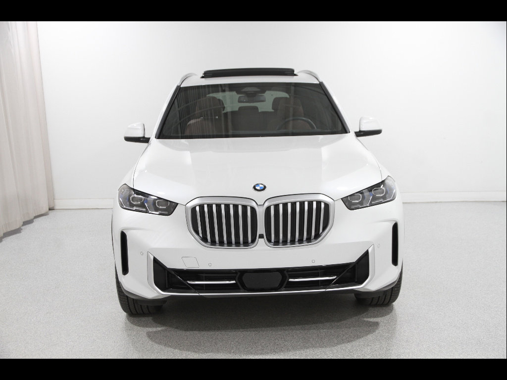 Certified 2025 BMW X5 xDrive40i w/ Climate Comfort Package image 2