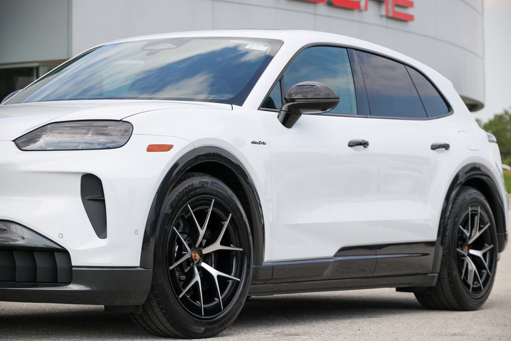 New 2026 Porsche Cayenne Electric AWD/4WD image 41