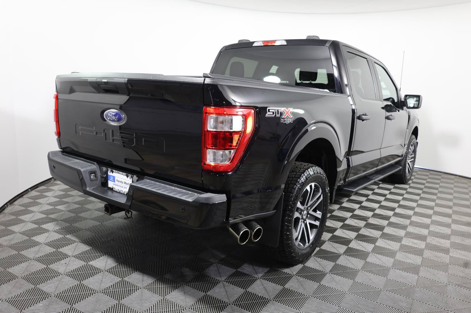 Used 2023 Ford F150 XL w/ STX Appearance Package AWD/4WD image 5