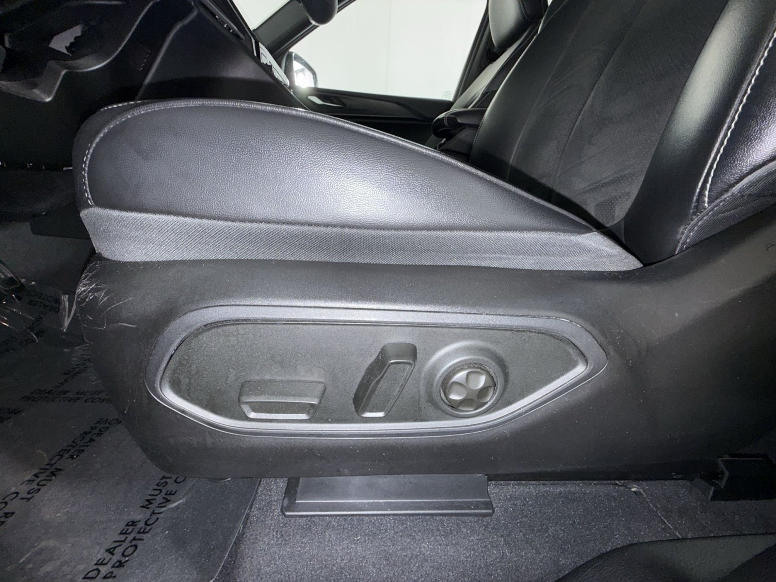 Used 2023 Jeep Grand Cherokee Altitude AWD/4WD image 14