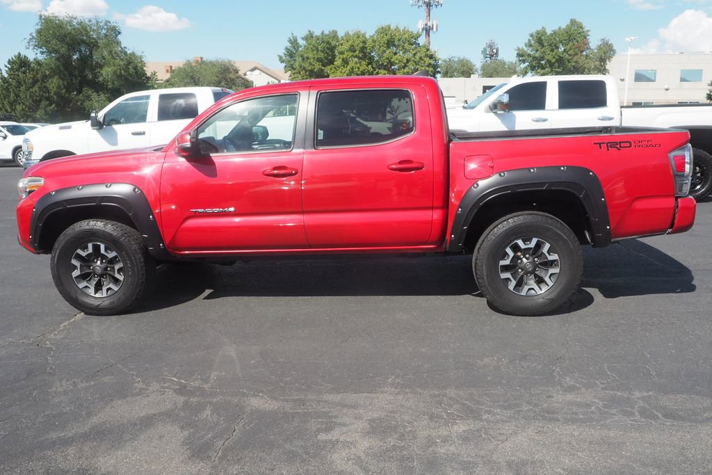 Used 2018 Toyota Tacoma TRD Off-Road w/ Technology Package image 8
