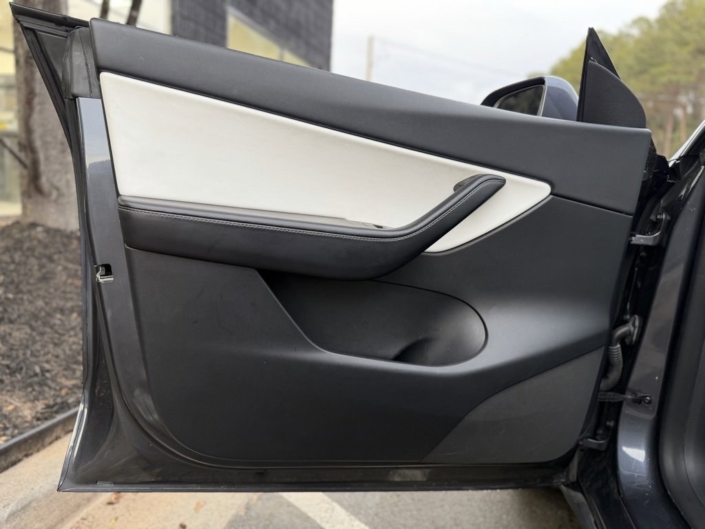 Used 2021 Tesla Model Y Performance image 28