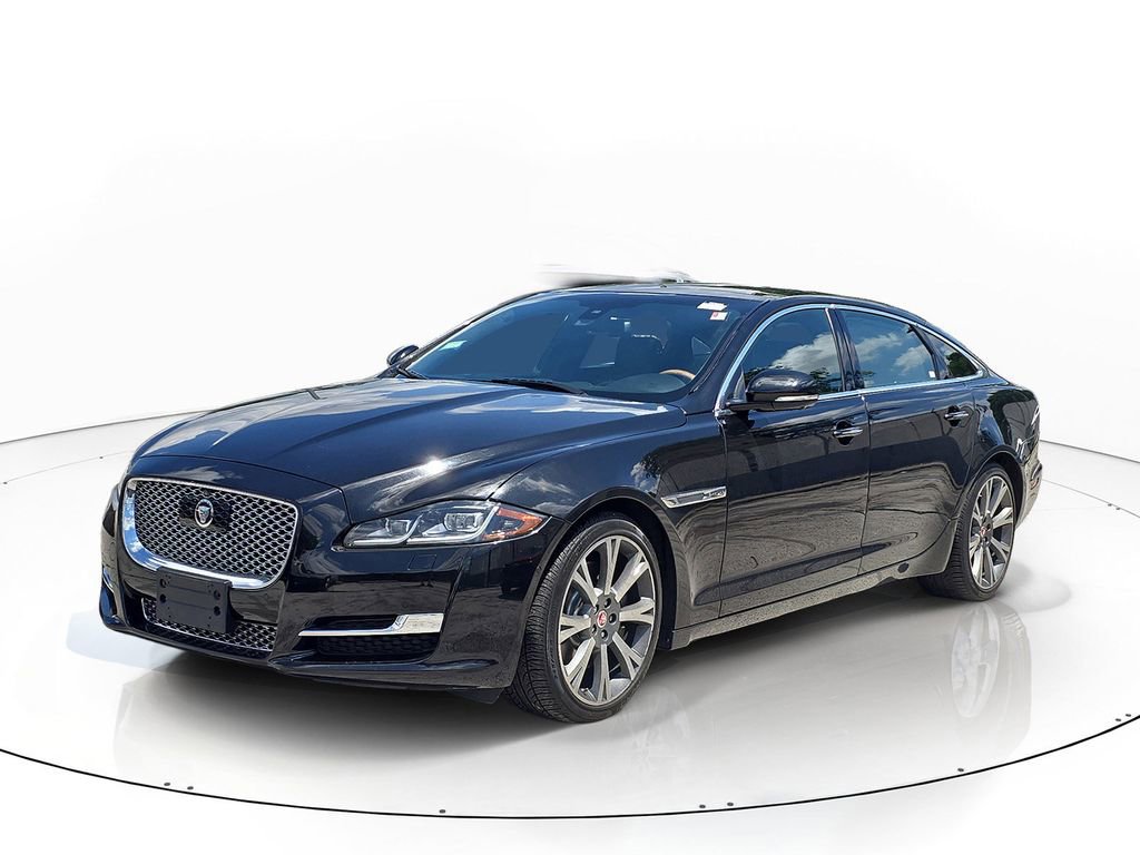 Used 2017 Jaguar XJ L Portfolio AWD/4WD image 2