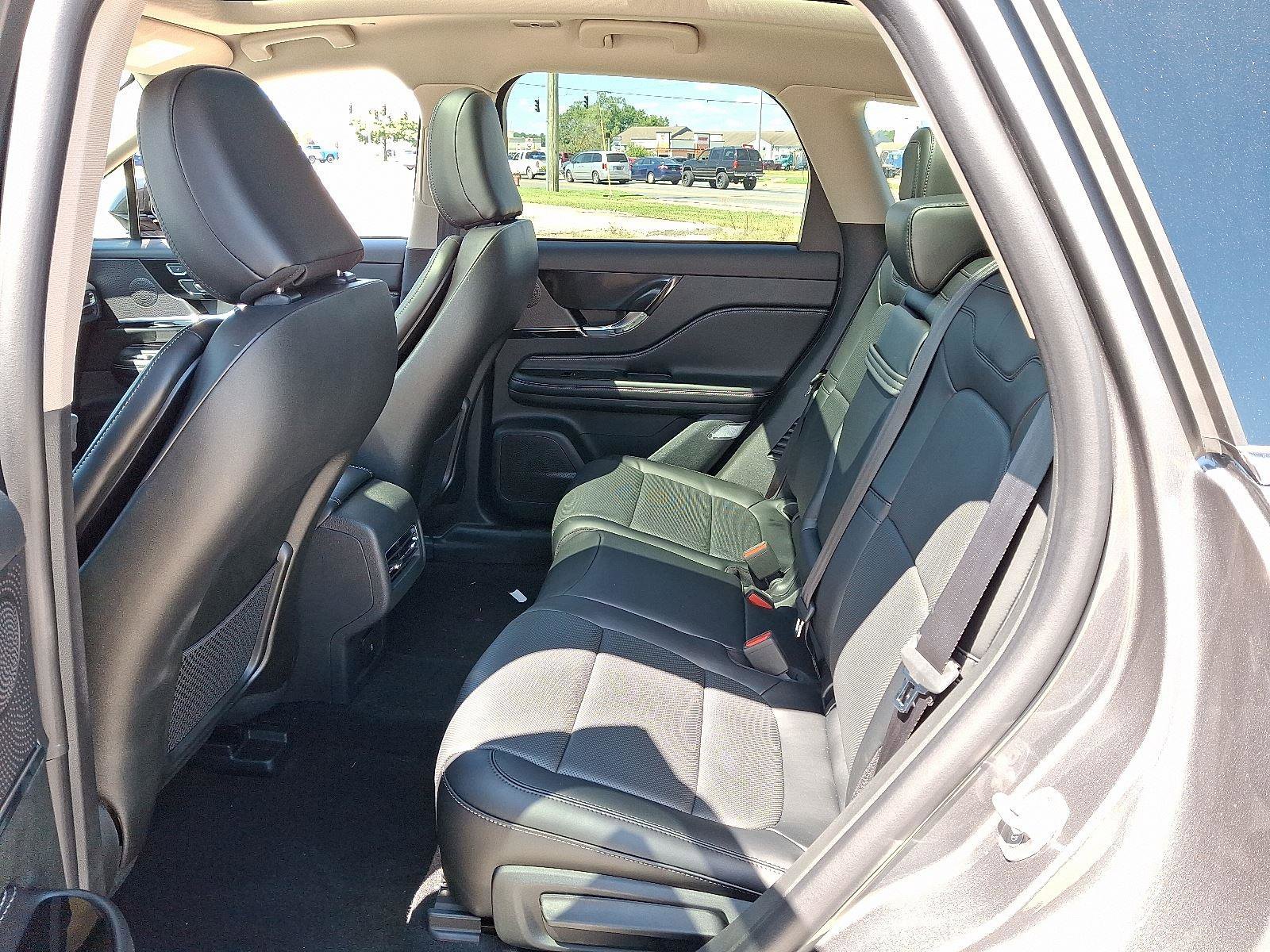 New 2025 Lincoln Corsair Grand Touring image 7