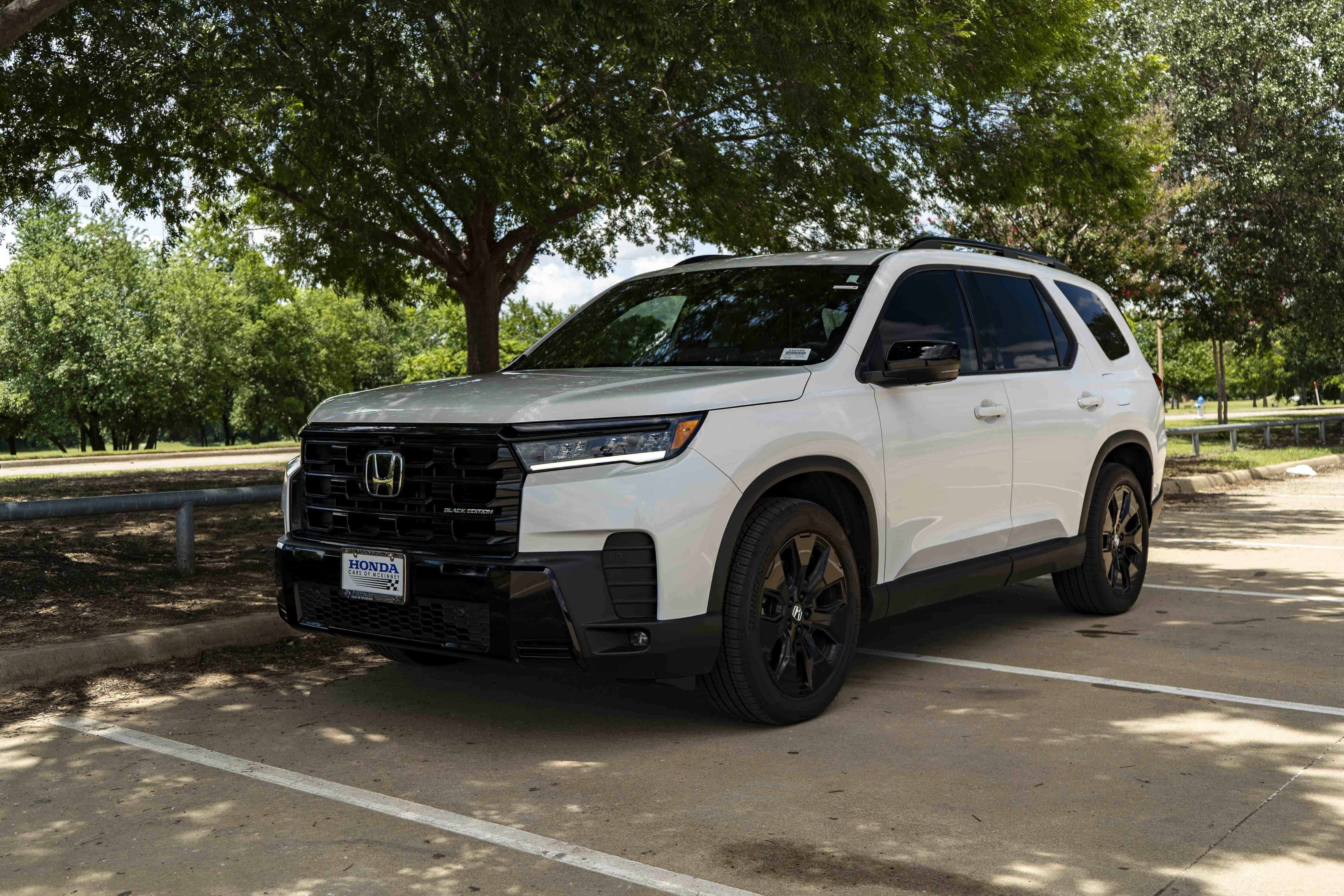 Used 2026 Honda Pilot Black Edition image 5