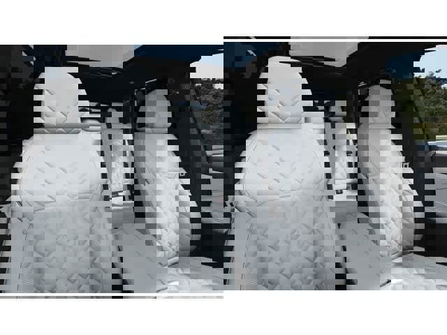 New 2026 BMW X5 M60i w/ Executive Package image 11