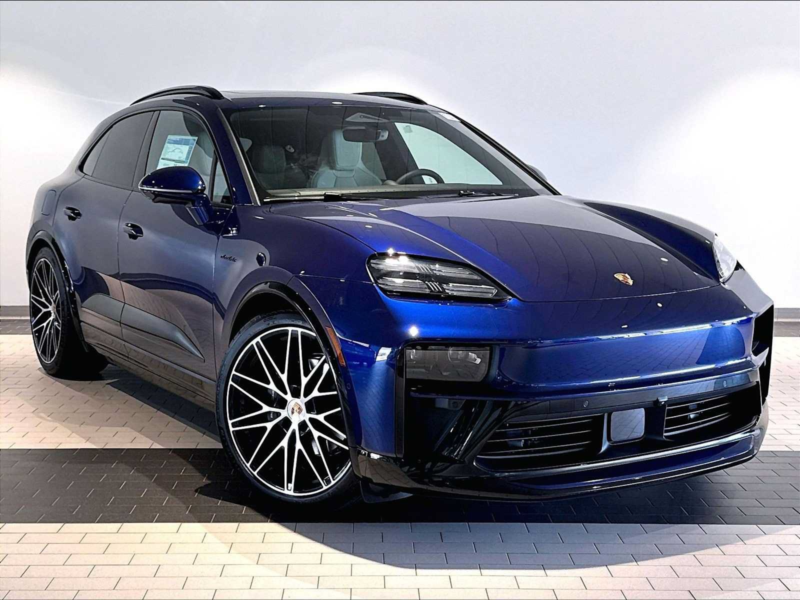 New 2026 Porsche Macan 4 Electric AWD/4WD image 9