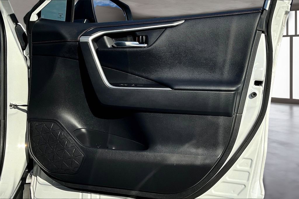 Used 2021 Toyota RAV4 TRD Off-Road image 28