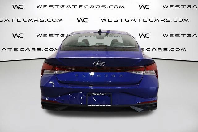 Used 2023 Hyundai Elantra SEL w/ Preferred Accessory Package image 7