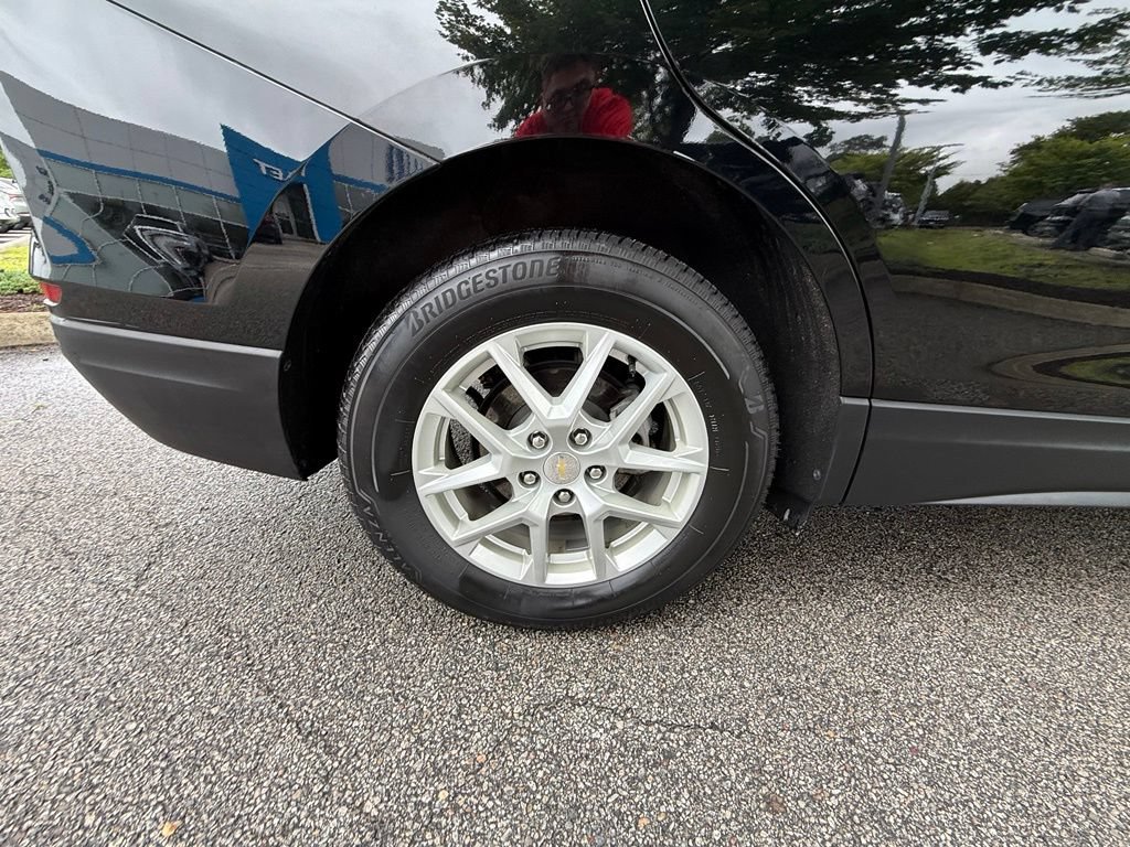 Used 2023 Chevrolet Equinox LT AWD/4WD image 32